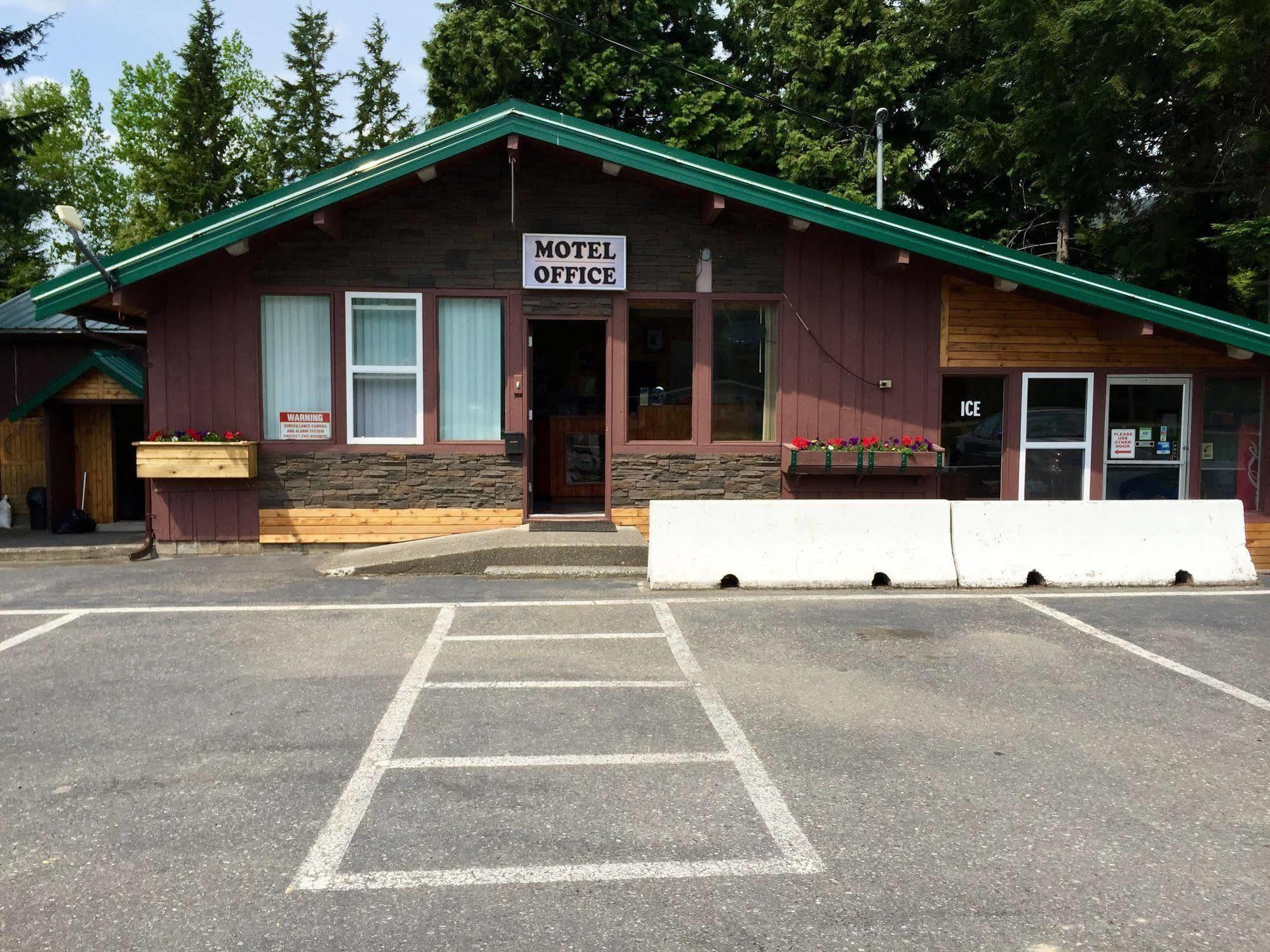 Copper River Motel Terrace Exterior foto